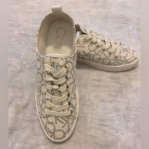 Womens 7.5 Calvin Klein sneakers